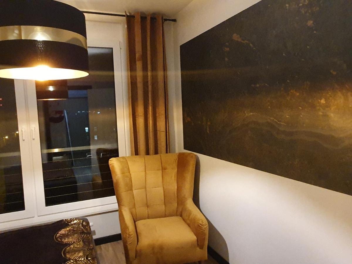 Apartament Skarbowa 1 A Silver And Gold Leszno  Exterior foto