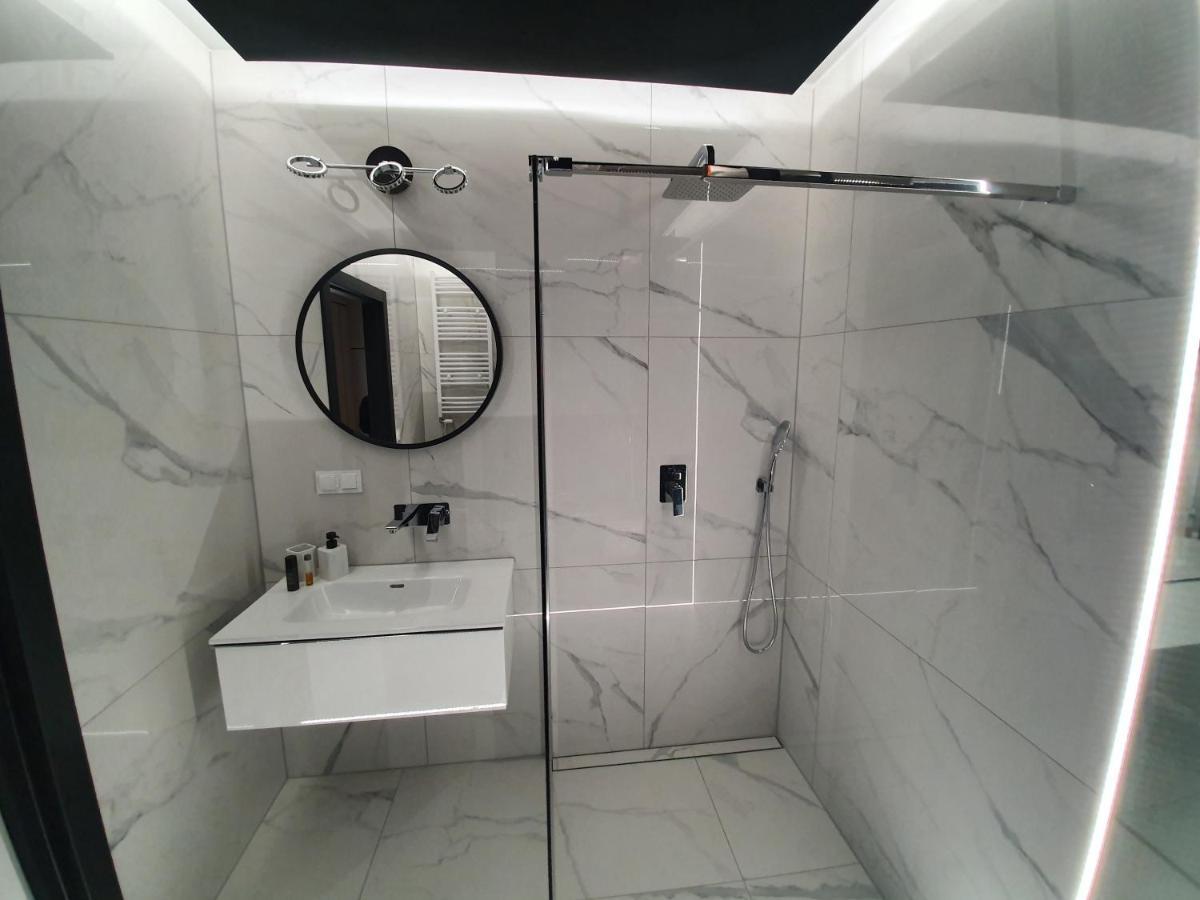 Apartament Skarbowa 1 A Silver And Gold Leszno  Exterior foto